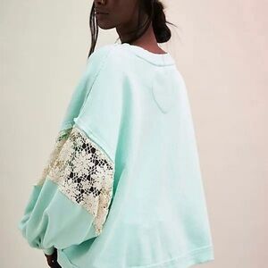 Tricia Fix oversized sweatshirt